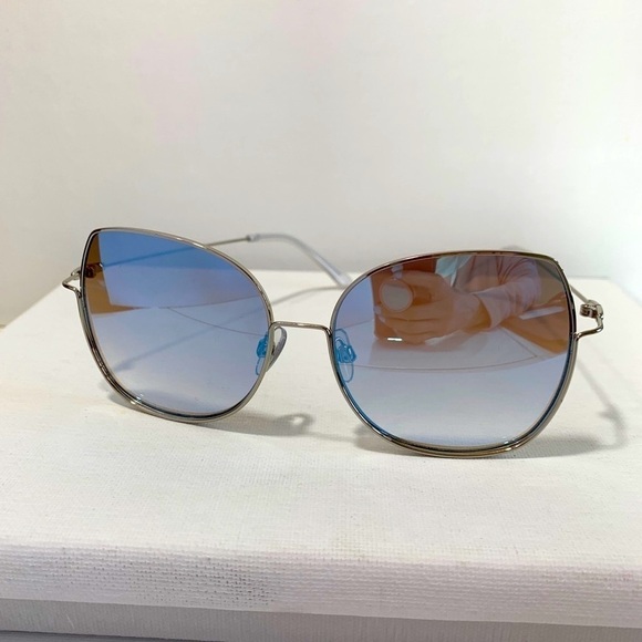 Brand new oversized silver sunglasses - Picture 5 of 5